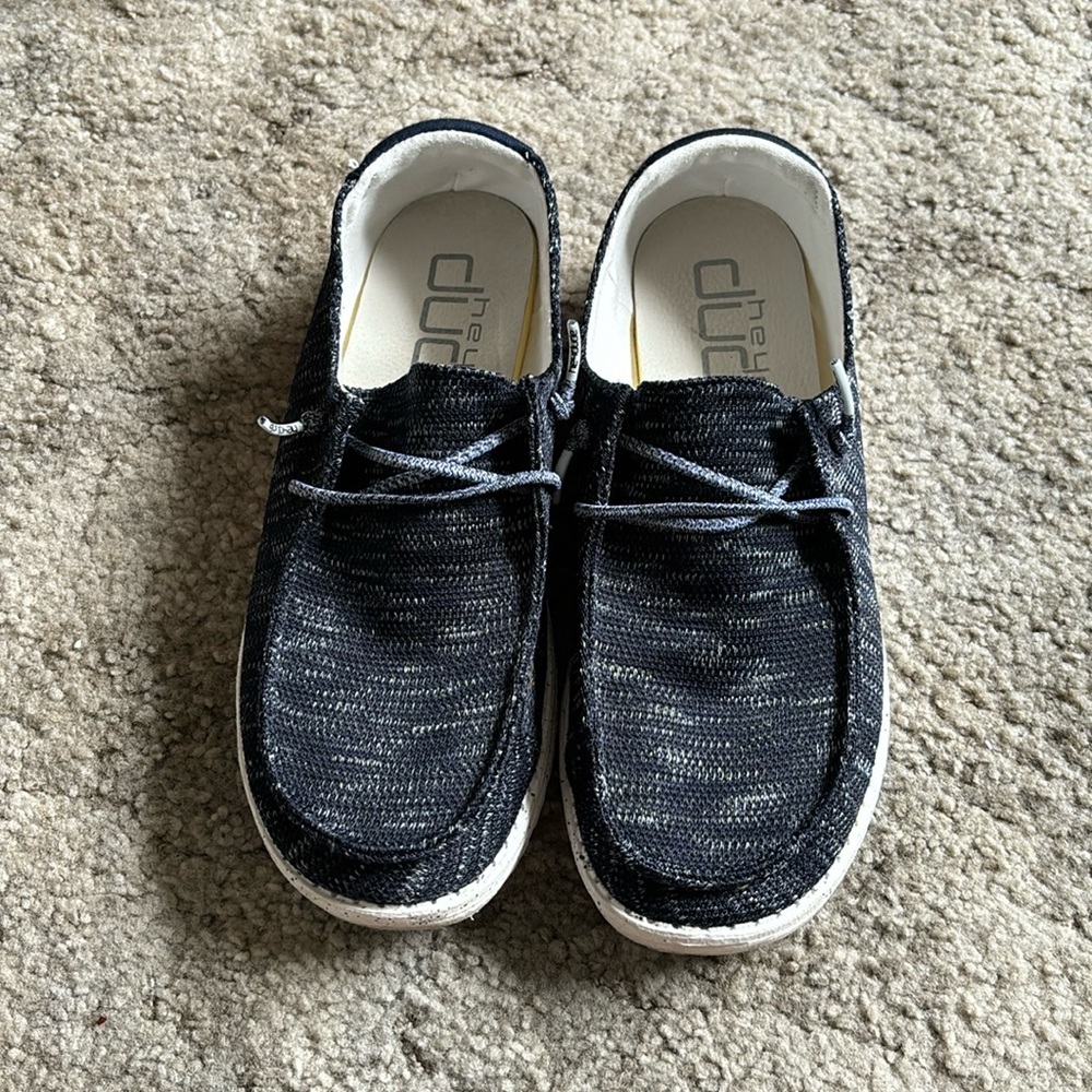 Hey Dude Wendy Sox Size 9 EUC